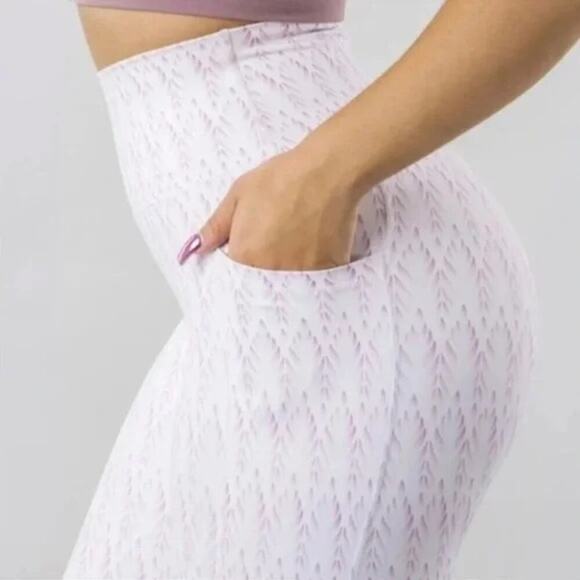 BUFFBUNNY Onyx Leggings Oasis Print Pink White Athletic Size Medium Pockets - Picture 1 of 9
